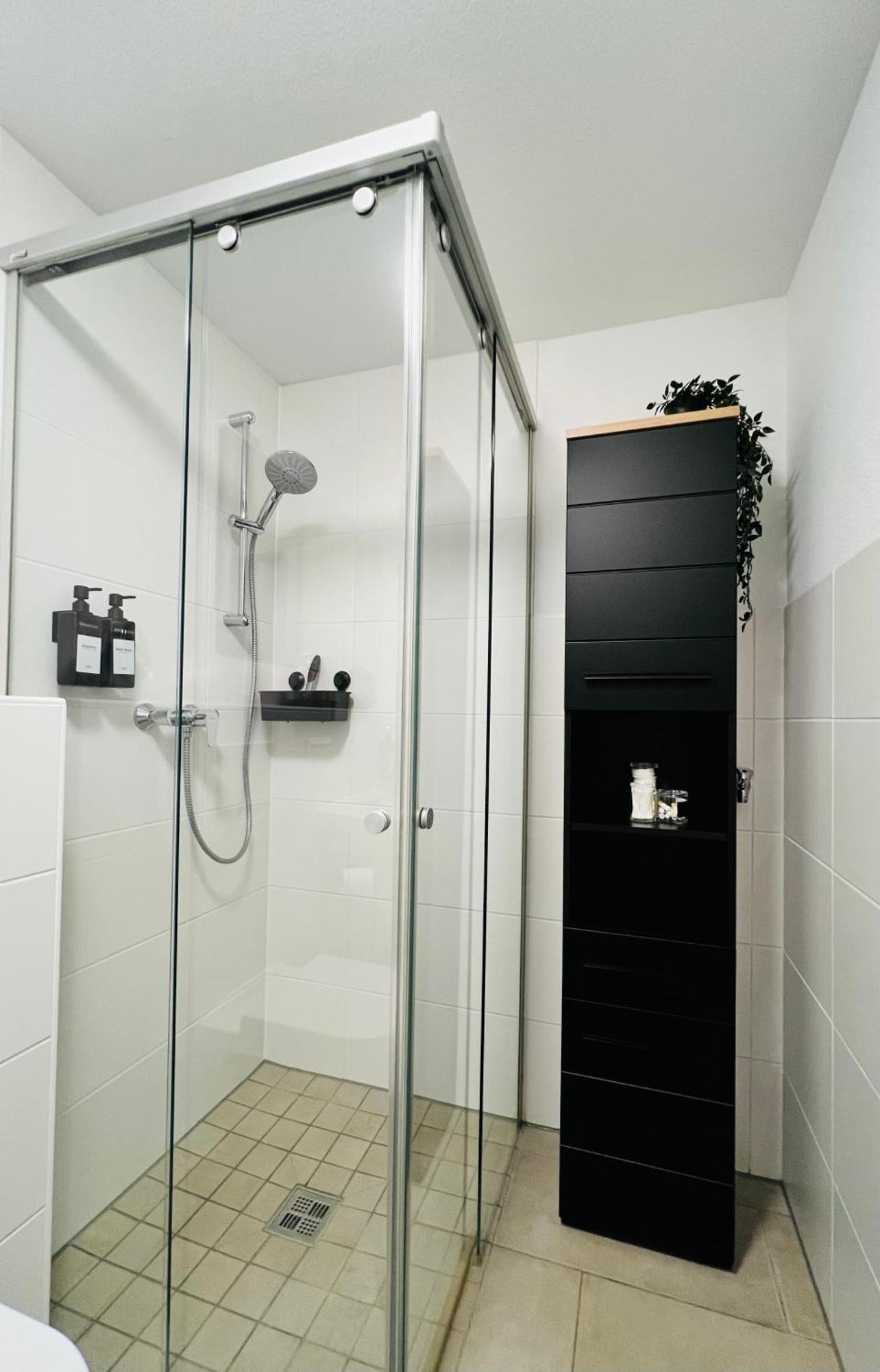 Moderne Wohnung Naehe Hbf-Lift-Tiefgarage-Contactless Check-In Хановер Екстериор снимка