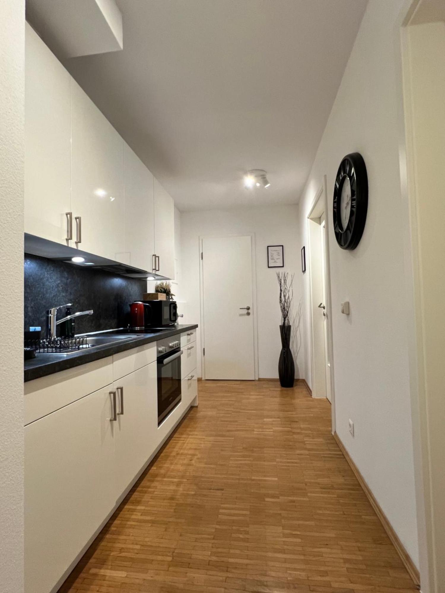Moderne Wohnung Naehe Hbf-Lift-Tiefgarage-Contactless Check-In Хановер Екстериор снимка
